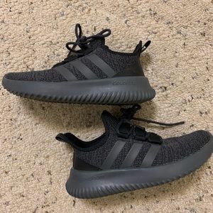S0LD Adidas black sneakers